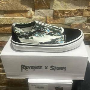 Revenge Storm / vans Vans